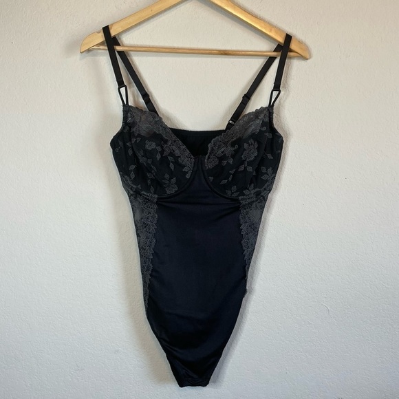 Marks & Spencer Black Lace Bodysuit Lingerie Sz 38D - Picture 1 of 5